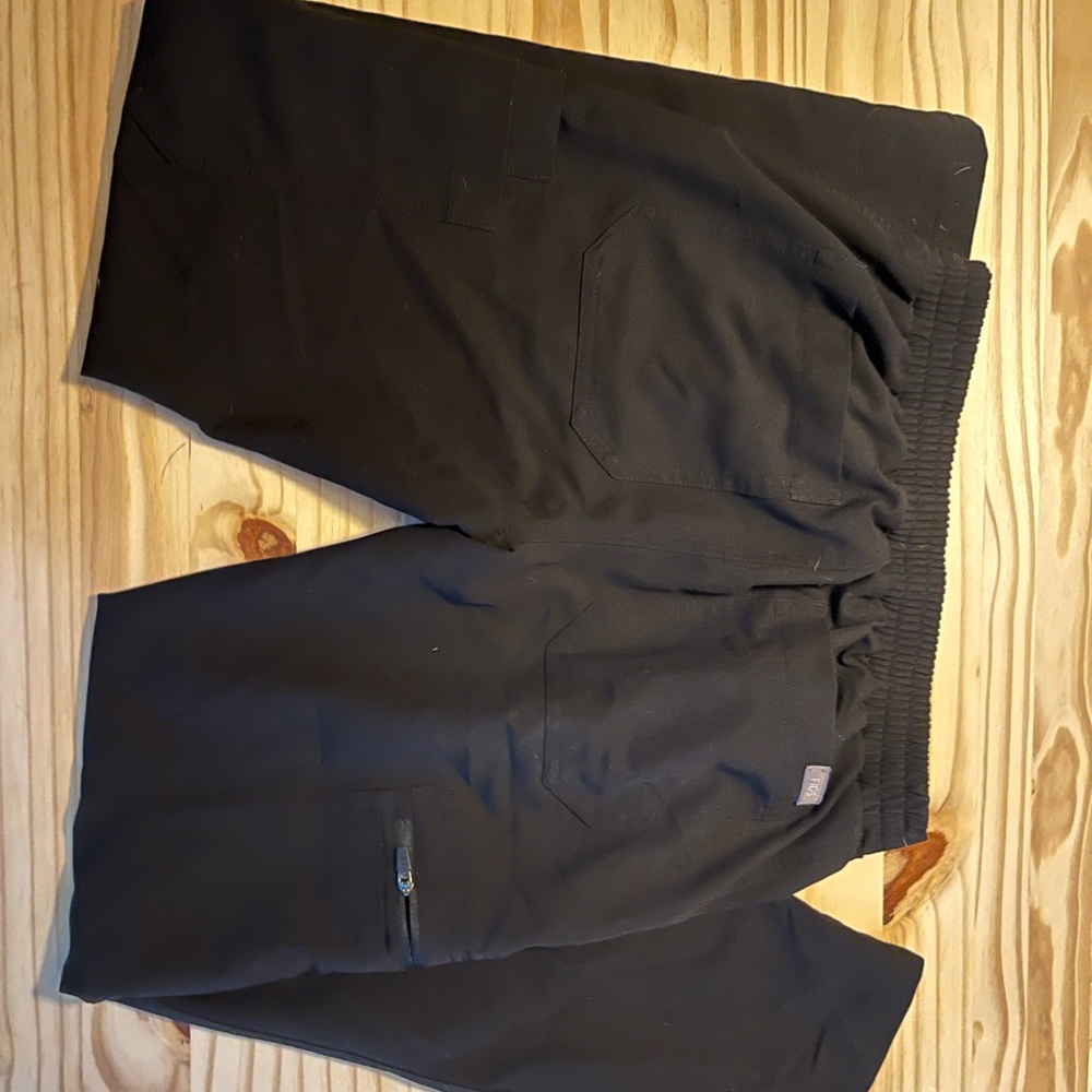 Figs pants xs
